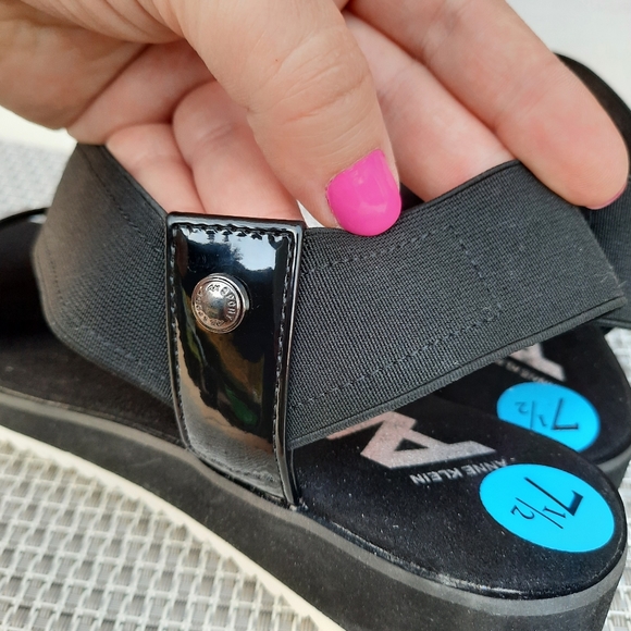 Anne Klein Sport Ankle Strap Comfort Sandals Small Wedge Black 7.5 NEW - Picture 7 of 12